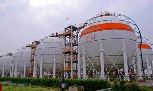 加強安全生產(chǎn)意識，重視現(xiàn)場安全檢查！